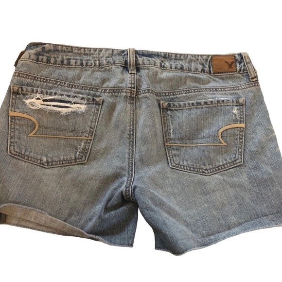 American Eagle Distressed Denim Shorts 10X5 Medium Wash Fringe Hem Summer - Picture 4 of 5